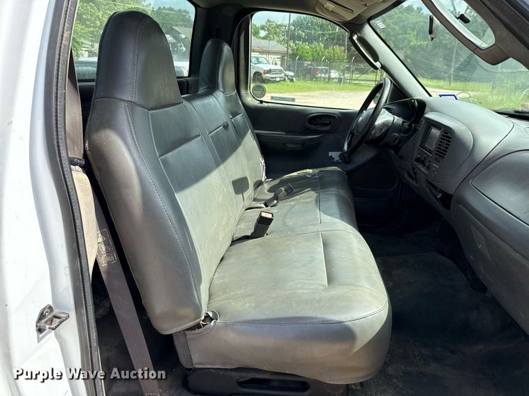 image for item DX5535 2003 Ford F150 pickup truck