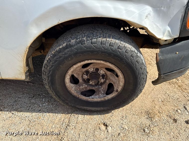 image for item DX5535 2003 Ford F150 pickup truck