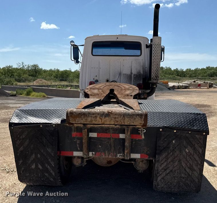 image for item DX5597 1986 Ford LT9000 semi truck