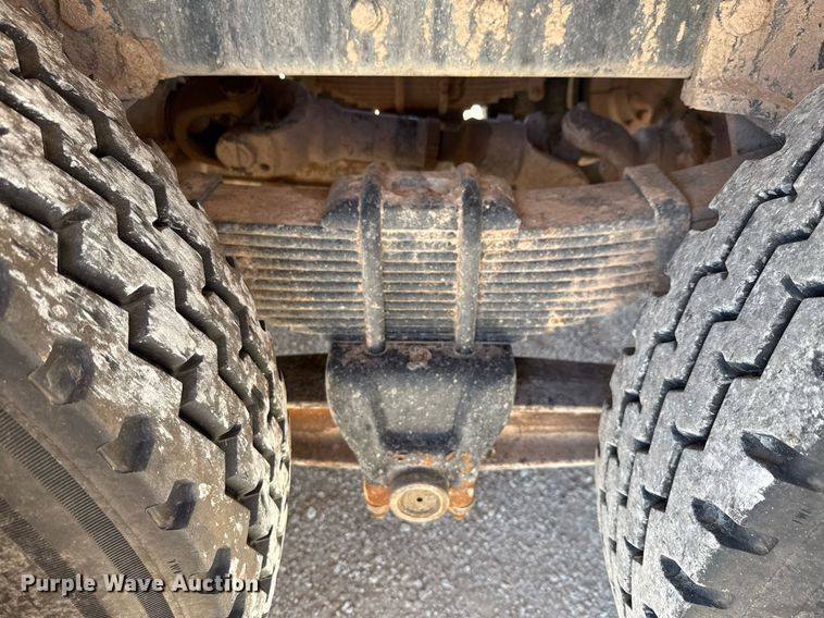 image for item DX5597 1986 Ford LT9000 semi truck