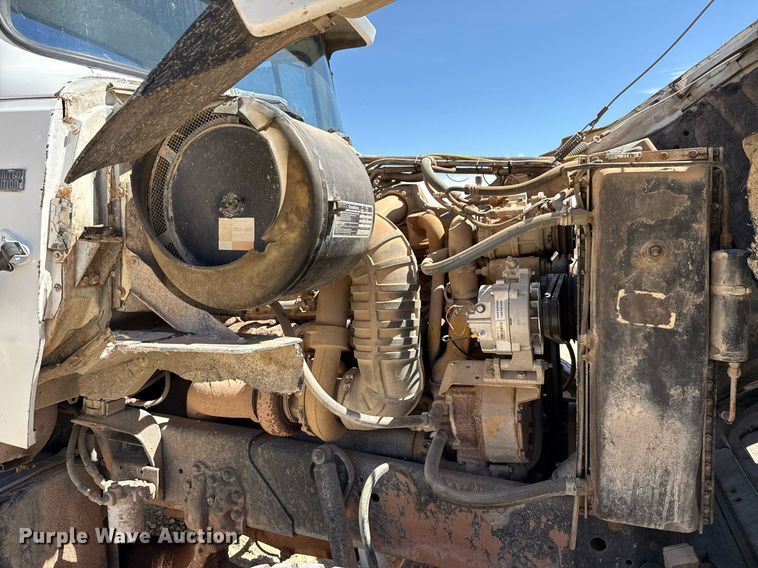 image for item DX5597 1986 Ford LT9000 semi truck