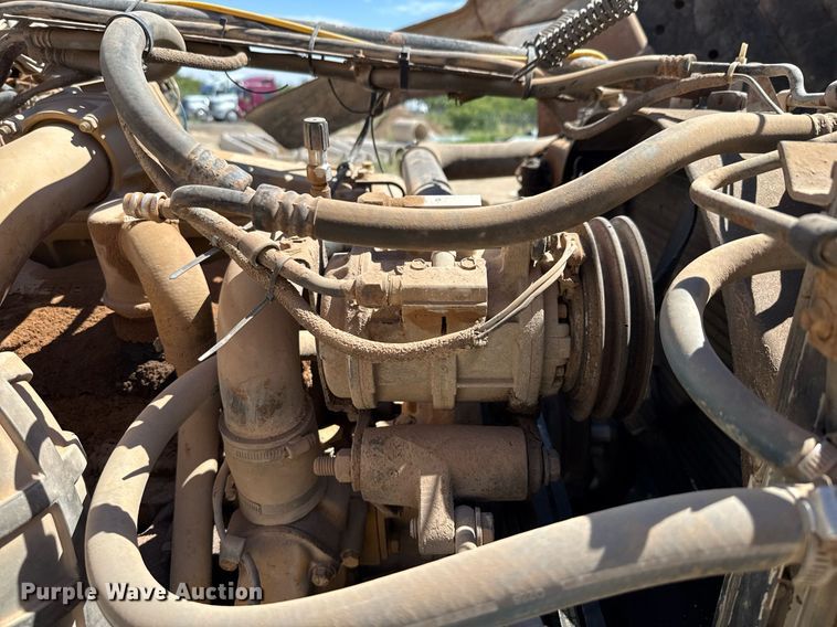 image for item DX5597 1986 Ford LT9000 semi truck