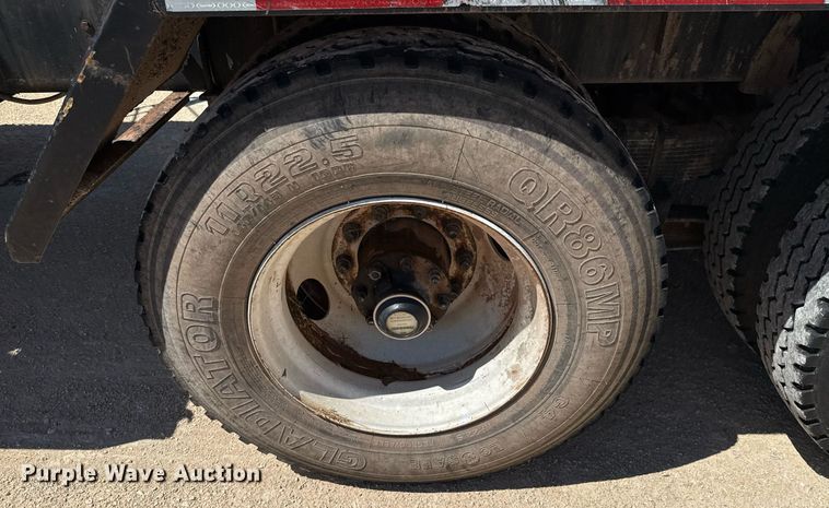 image for item DX5597 1986 Ford LT9000 semi truck