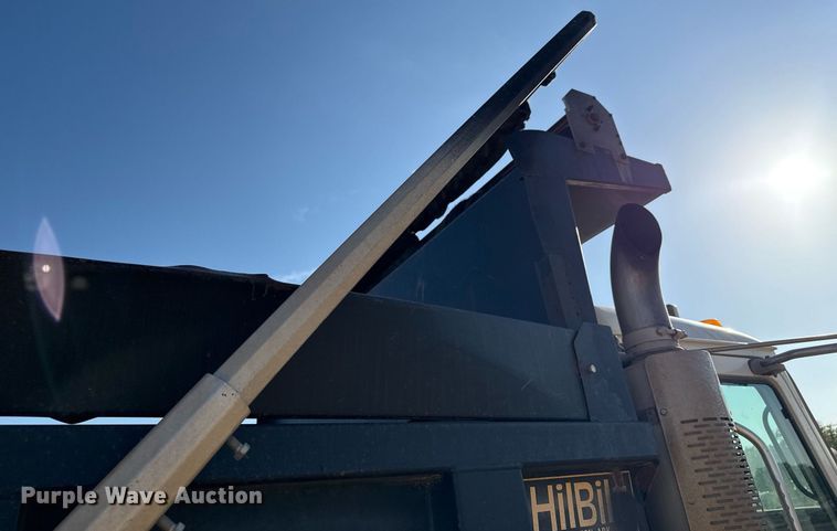 image for item DX5598 2006 Mack CV713 Granite dump truck