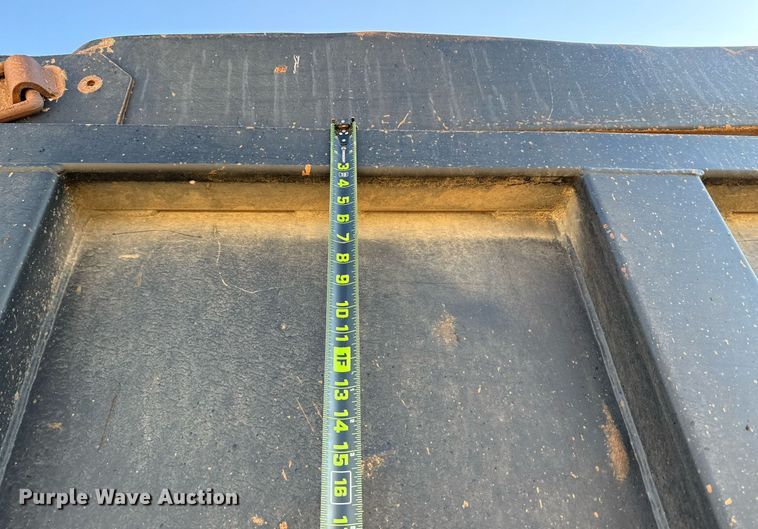 image for item DX5598 2006 Mack CV713 Granite dump truck