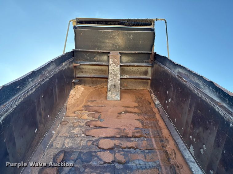 image for item DX5598 2006 Mack CV713 Granite dump truck