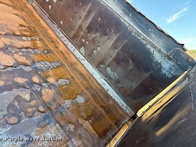 image for item DX5598 2006 Mack CV713 Granite dump truck