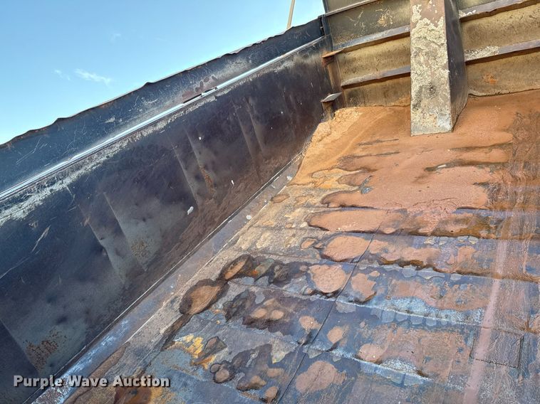 image for item DX5598 2006 Mack CV713 Granite dump truck