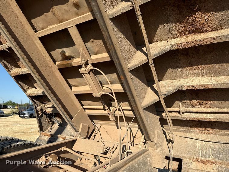 image for item DX5598 2006 Mack CV713 Granite dump truck