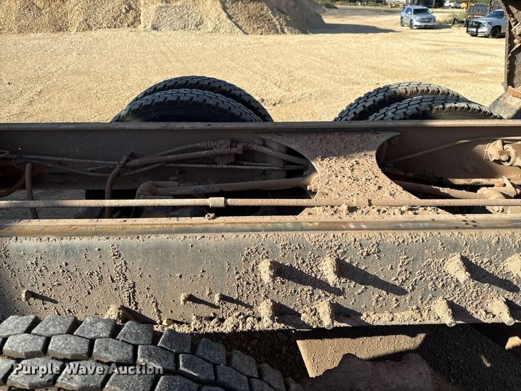 image for item DX5598 2006 Mack CV713 Granite dump truck