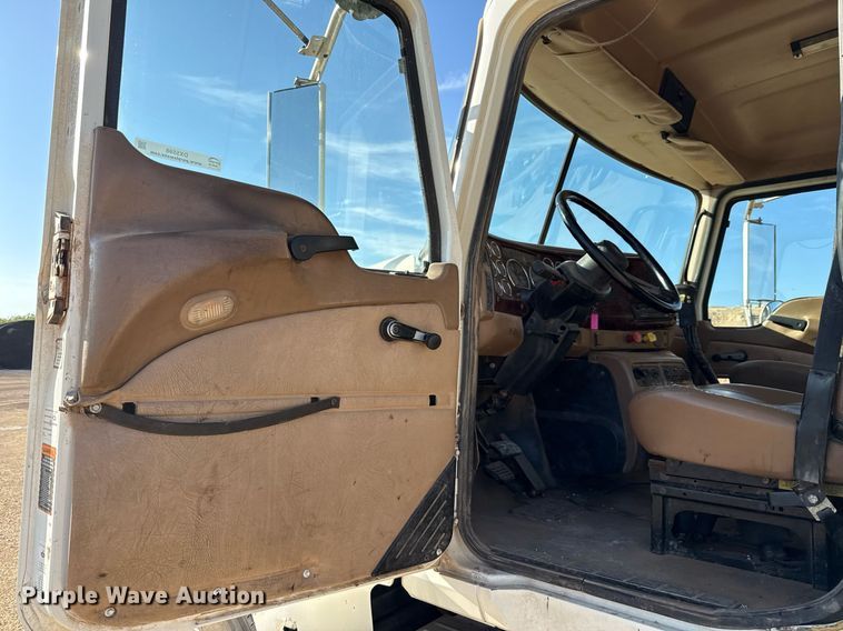 image for item DX5598 2006 Mack CV713 Granite dump truck