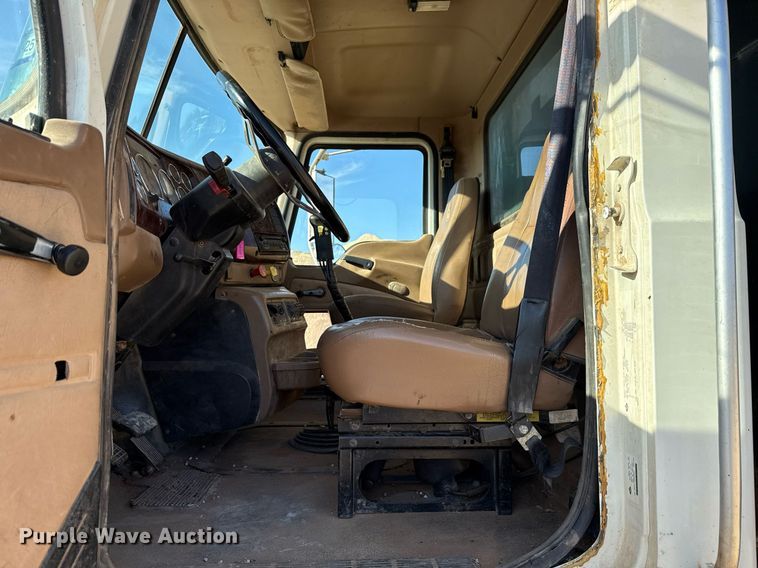 image for item DX5598 2006 Mack CV713 Granite dump truck