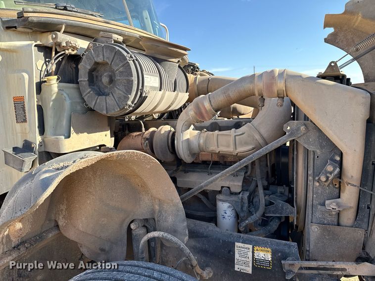 image for item DX5598 2006 Mack CV713 Granite dump truck