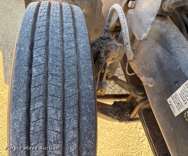 image for item DX5598 2006 Mack CV713 Granite dump truck