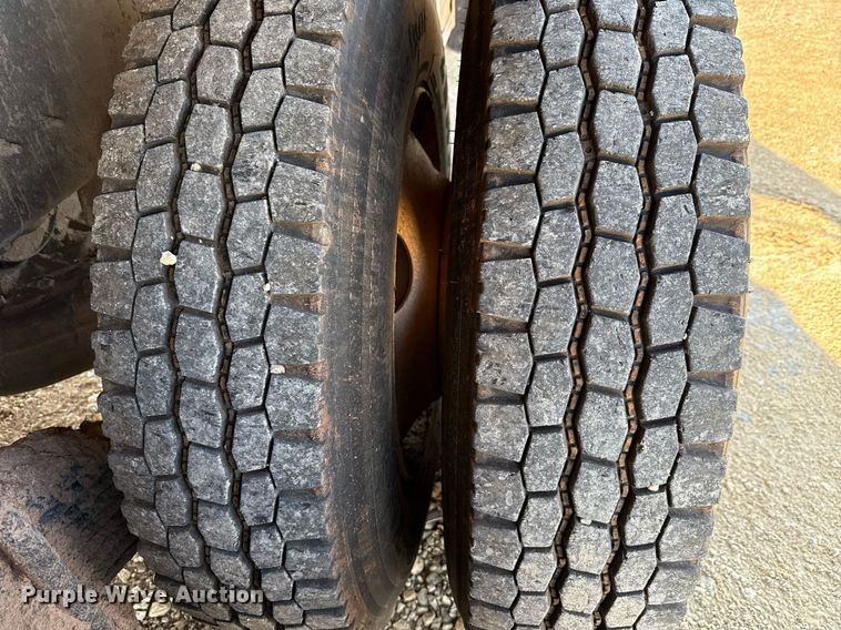 image for item DX5598 2006 Mack CV713 Granite dump truck