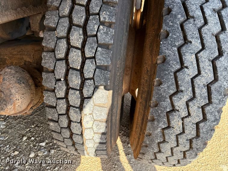 image for item DX5598 2006 Mack CV713 Granite dump truck