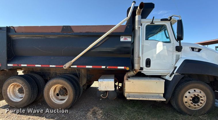 image for item DX5599 2016 Caterpillar CT660S dump truck