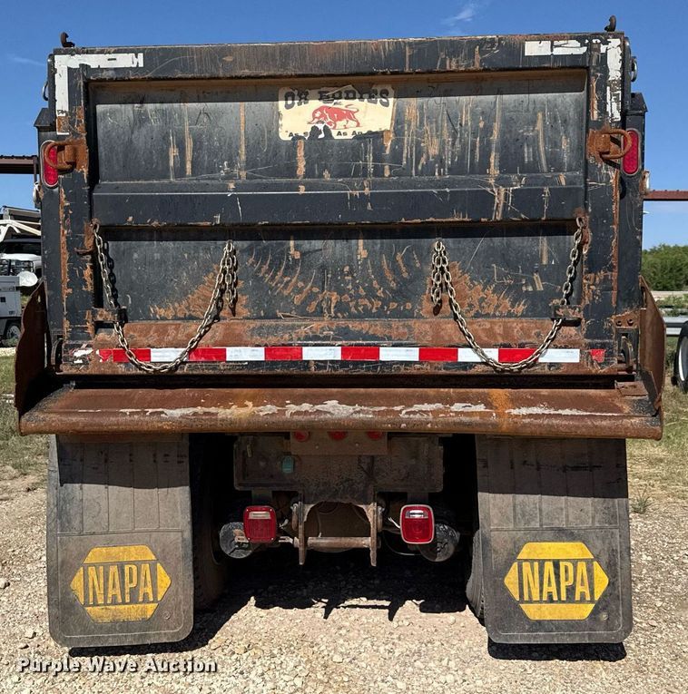 image for item DX5599 2016 Caterpillar CT660S dump truck
