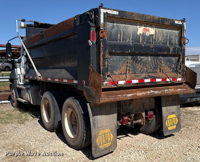 image for item DX5599 2016 Caterpillar CT660S dump truck