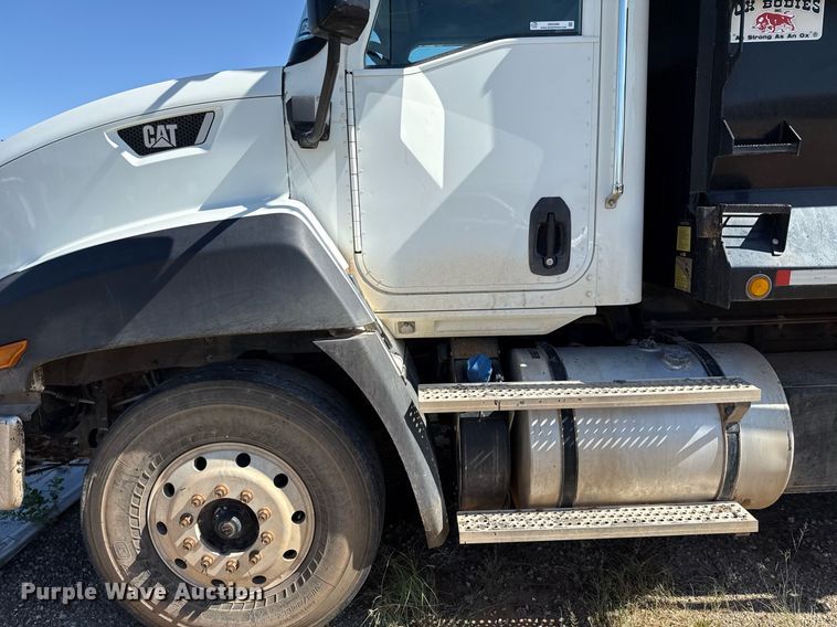 image for item DX5599 2016 Caterpillar CT660S dump truck