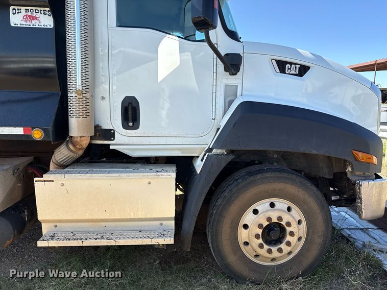 image for item DX5599 2016 Caterpillar CT660S dump truck
