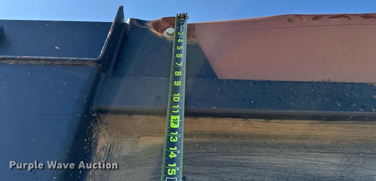 image for item DX5599 2016 Caterpillar CT660S dump truck