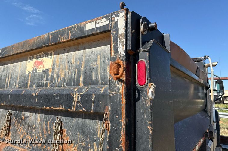 image for item DX5599 2016 Caterpillar CT660S dump truck