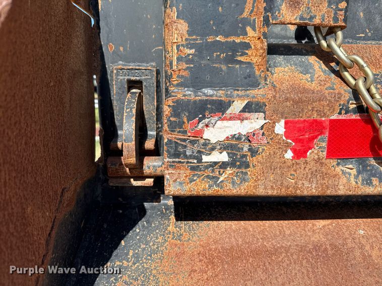 image for item DX5599 2016 Caterpillar CT660S dump truck