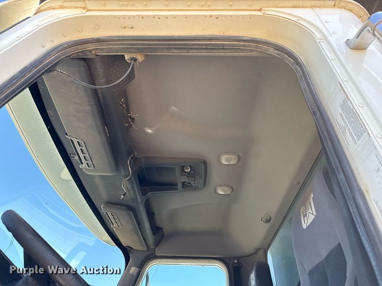 image for item DX5599 2016 Caterpillar CT660S dump truck