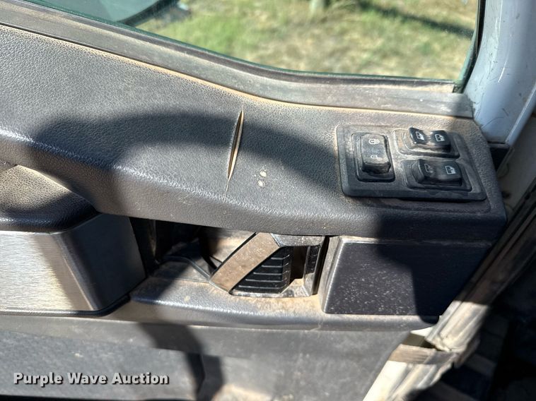 image for item DX5599 2016 Caterpillar CT660S dump truck