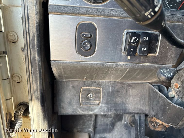 image for item DX5599 2016 Caterpillar CT660S dump truck