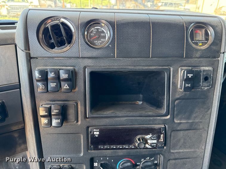 image for item DX5599 2016 Caterpillar CT660S dump truck