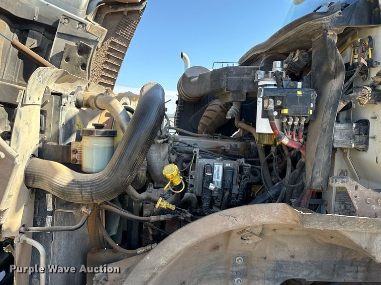 image for item DX5599 2016 Caterpillar CT660S dump truck