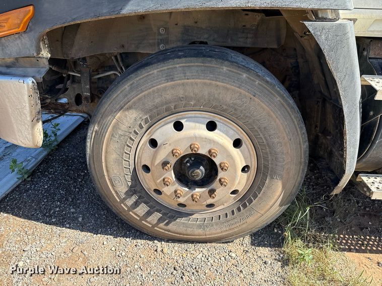 image for item DX5599 2016 Caterpillar CT660S dump truck