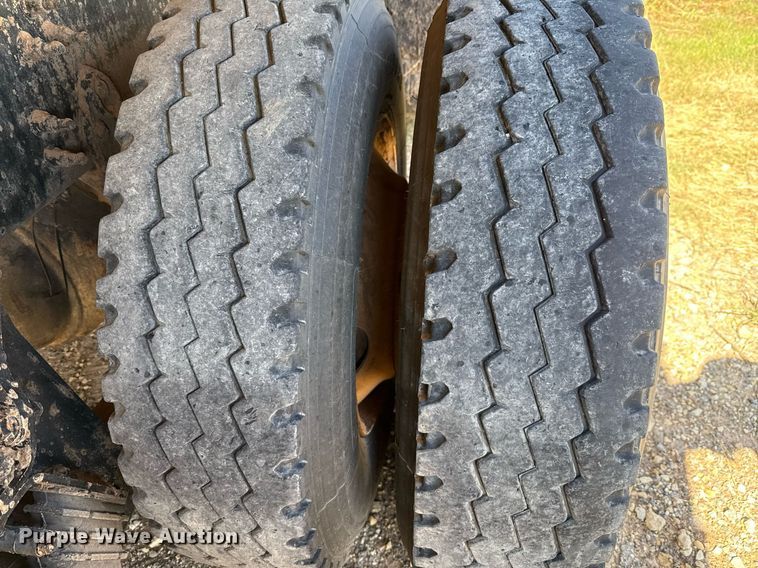 image for item DX5599 2016 Caterpillar CT660S dump truck