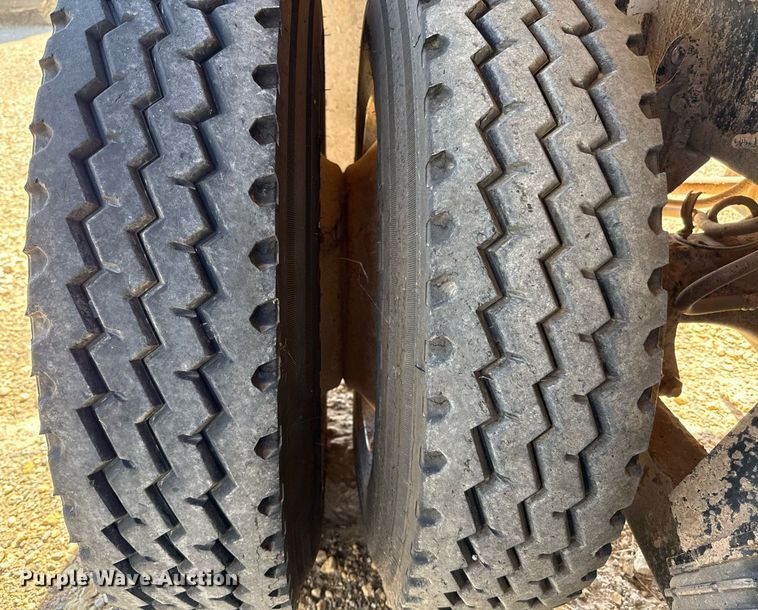 image for item DX5599 2016 Caterpillar CT660S dump truck