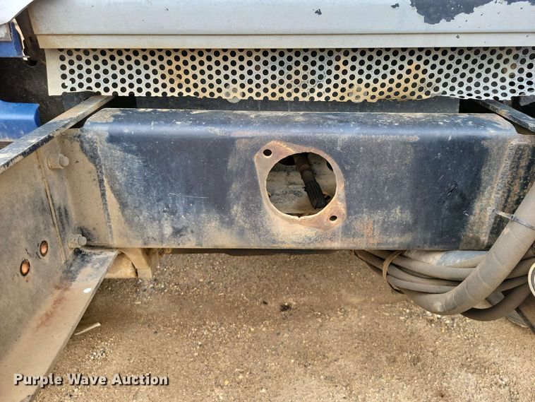 image for item DX6992 2004 Sterling L7500 dump truck