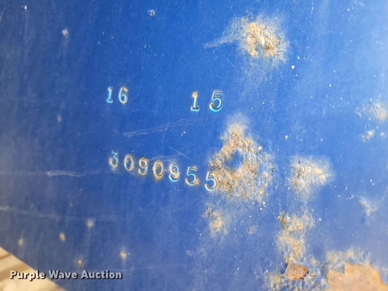 image for item DX6992 2004 Sterling L7500 dump truck