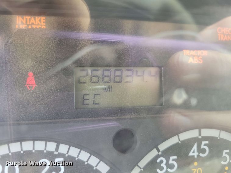 image for item DX6992 2004 Sterling L7500 dump truck