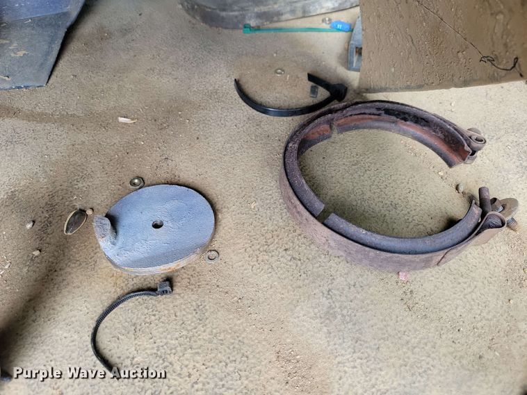 image for item DX6992 2004 Sterling L7500 dump truck