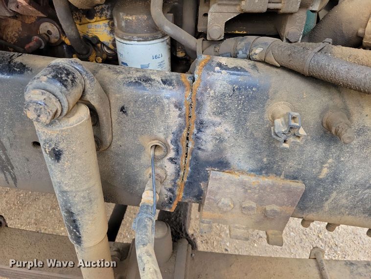 image for item DX6992 2004 Sterling L7500 dump truck