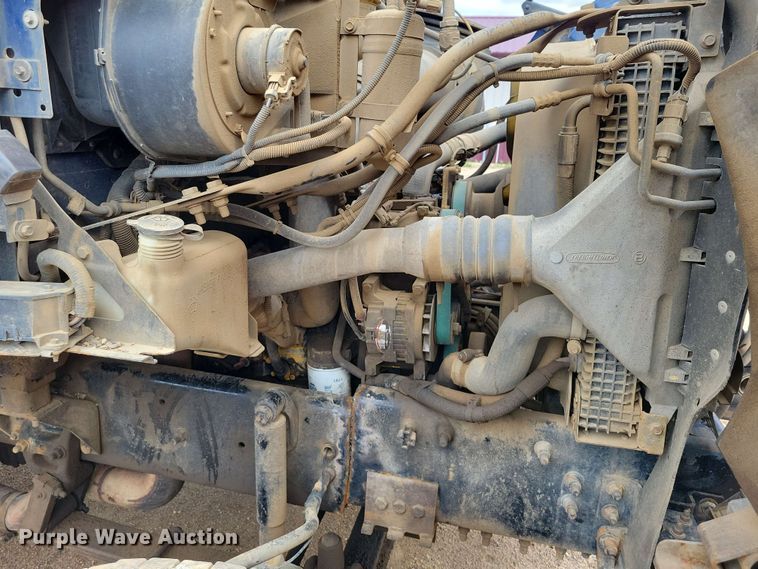 image for item DX6992 2004 Sterling L7500 dump truck