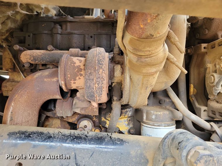 image for item DX6992 2004 Sterling L7500 dump truck