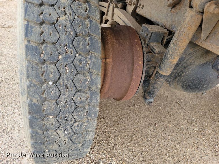 image for item DX6992 2004 Sterling L7500 dump truck