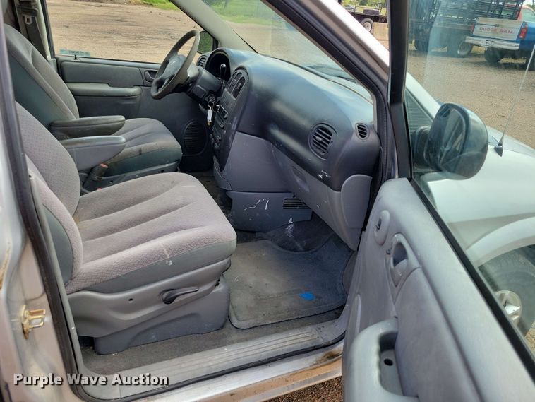 image for item DX7099 2007 Dodge Caravan SE van