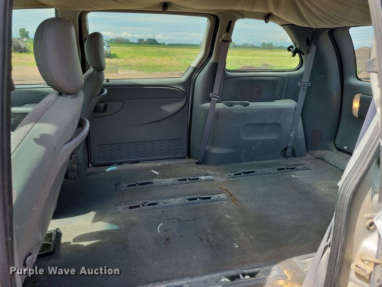 image for item DX7099 2007 Dodge Caravan SE van