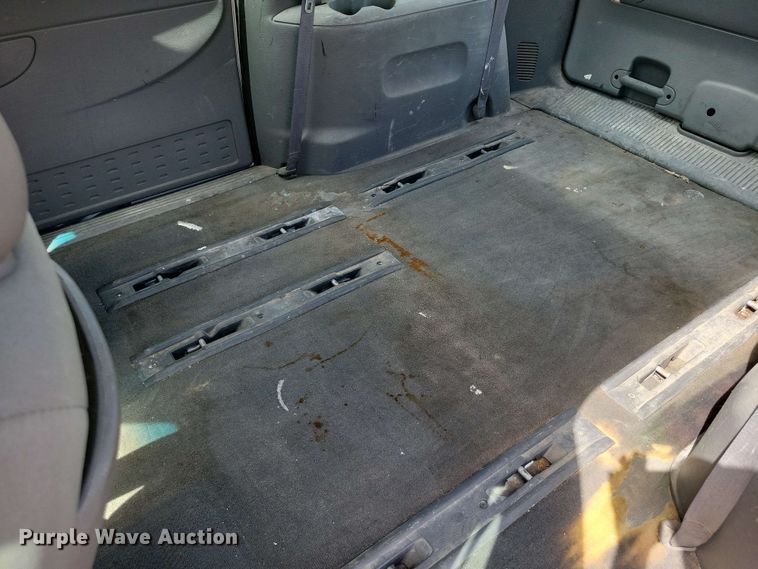 image for item DX7099 2007 Dodge Caravan SE van