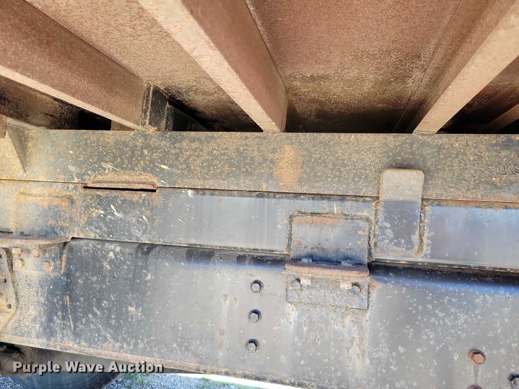 image for item DX7107 1993 International 4900 dump truck