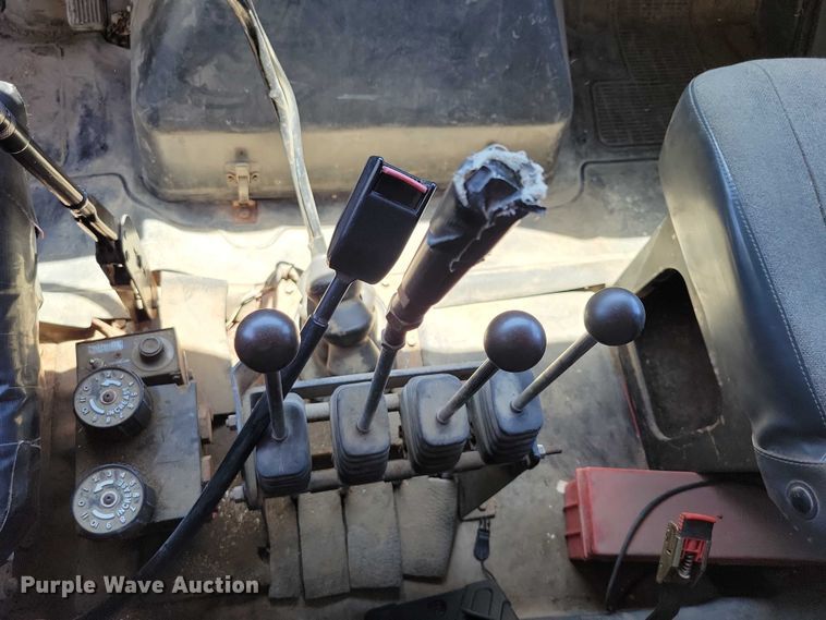 image for item DX7107 1993 International 4900 dump truck