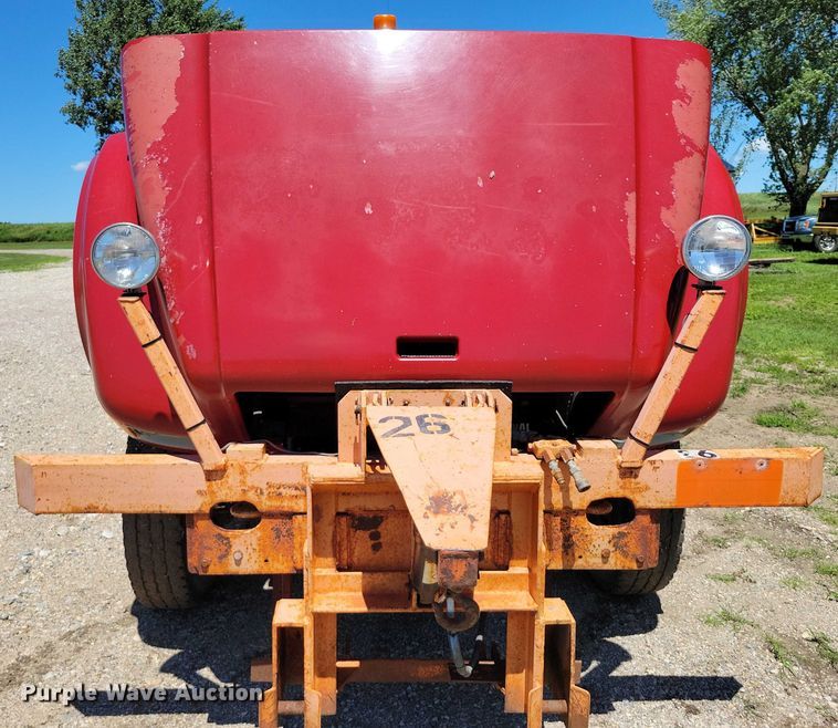 image for item DX7107 1993 International 4900 dump truck